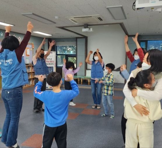 [지역] 10월 포스코 전래놀이문화 재능봉사단 활동