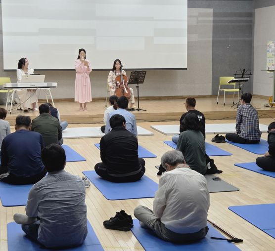 🎻 첼로를 베고 꾸벅꾸벅, 음악 속에서 쉬어가는 특별한 하루 🌙