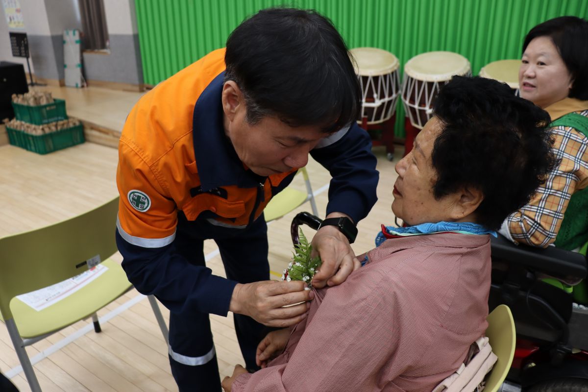 어버이날을 맞아 감사와 사랑 전해